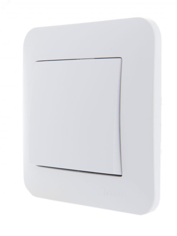 KARINA Выключатель белый  (10шт/120шт)