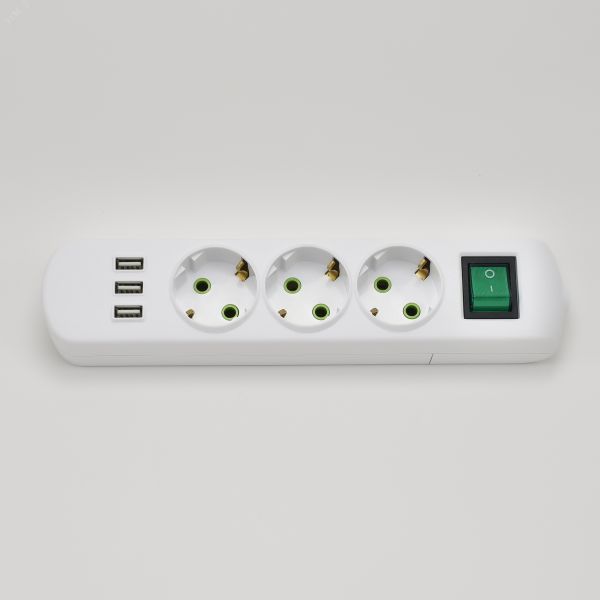 Колодка с/з 3 входа с выключателем c USB-разъемом