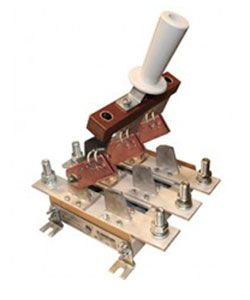 РЕ19-41-32211-00 УХЛ3, 1000А, 3-х полюсный на одно направление, центральная рукоятка, со вспомогательными контактами, IP00, разъединитель  (ЭТ)