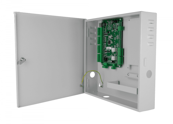 "контроллер сетевой TR-C241B две точки прохода. TCP/IP, подключение четырех считывателей (Wiegand),  два электрозамка (NO, NC, COM) две кнопки выхода, два датчика двери."