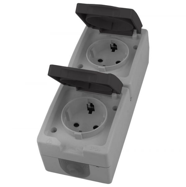 Вертикальная розетка 2-местная с крышкой с/з 250В 16А IP54 серия Велена серый/графит STEKKER