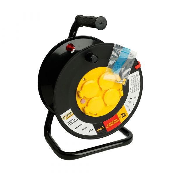 Катушка без провода 4-местная со шторками с крышками IP44 STD44