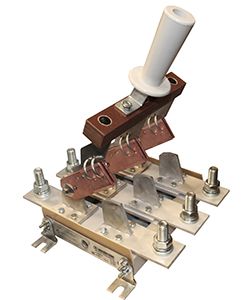 РЕ19-39-31110-00 УХЛ3, 630А, 3-х полюсный на одно направление, центральная рукоятка, IP00, разъединитель  (ЭТ)