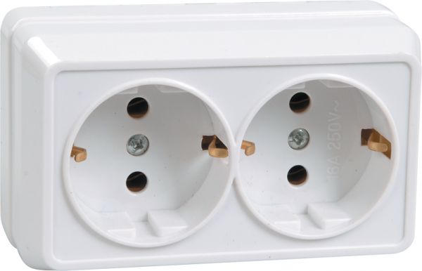 OKTAVA Розетка 2-местная с заземлением для открытой установки 16А РС22-3-ОБ белый GENERICA