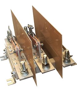 РЕ19-43-31190-00 УХЛ3, 1600А, 3-х полюсный на одно направление, центральный рычаг для управления штангой, IP00, разъединитель  (ЭТ)