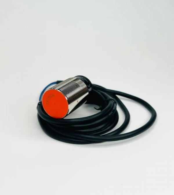 Цилиндрический индуктивный датчик приближения PRT30-10DC