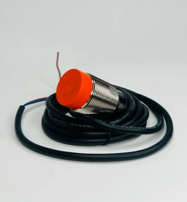 Цилиндрический индуктивный датчик приближения PRT30-15DC