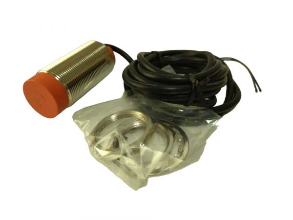 Датчик бесконтактный емкостной CR30-15AС (30 мм, 15 мм, NC, 90-250В)