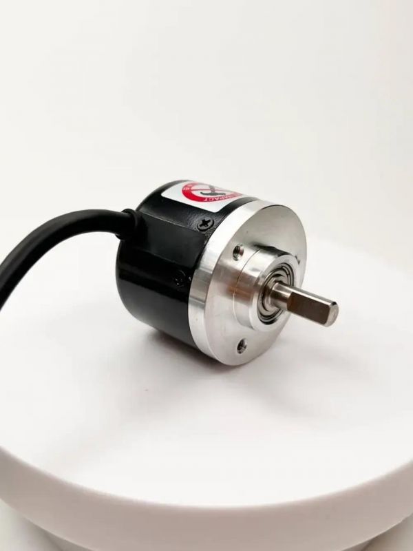 Энкодер инкрементальный в компактном корпусе ?40мм (с выступающим валом) E40S6-1024-6-L-5