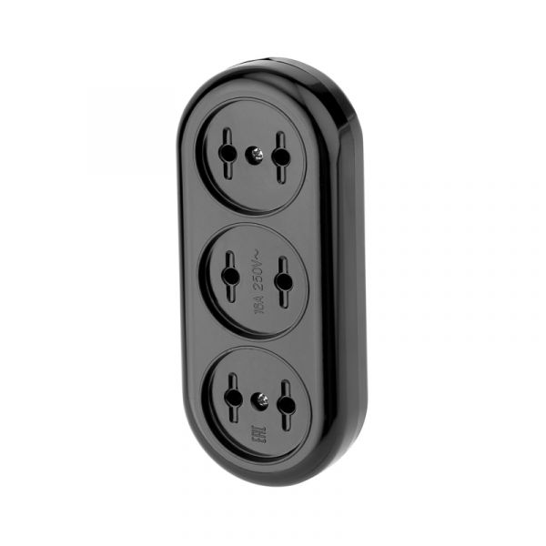 Колодка 3 гнезда карболитовая б/з 16 А, черная