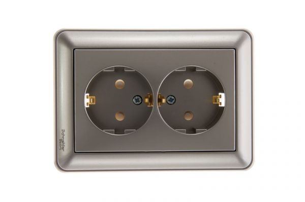 W59 Розетка двойная скрытая c заземлением 16А шампань