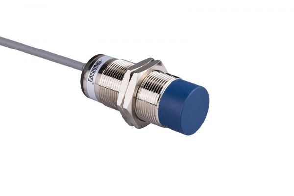 Ёмкостный датчик (PNP-НО), кабель 2м*3 (расс. сраб. 3-15мм), выступающий, металл, 10-30В DC, IP65