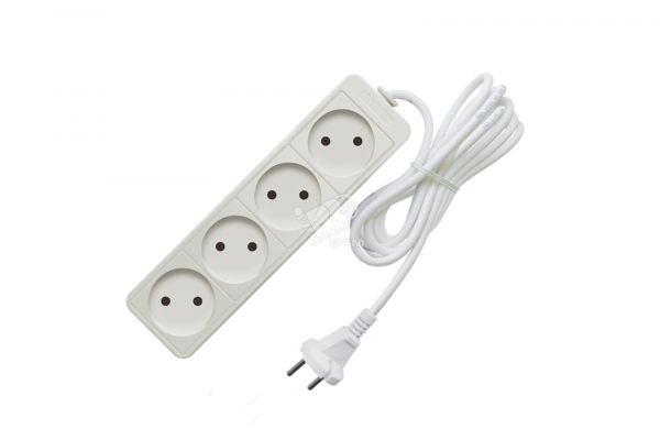 Удлинитель бытовой Союз 2200 Вт 4 гнезда ПВС 3м