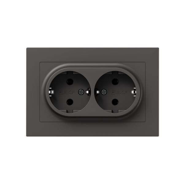 Механизм розетки двойной  16А  с заземлением  без шторок  с рамкой  мокко Эпика EKF